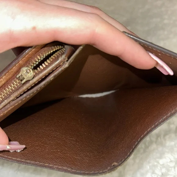 Authentic Louis Vuitton Monogram Porte Monnaie Billets Tresor Trifold Wallet - Picture 9 of 16